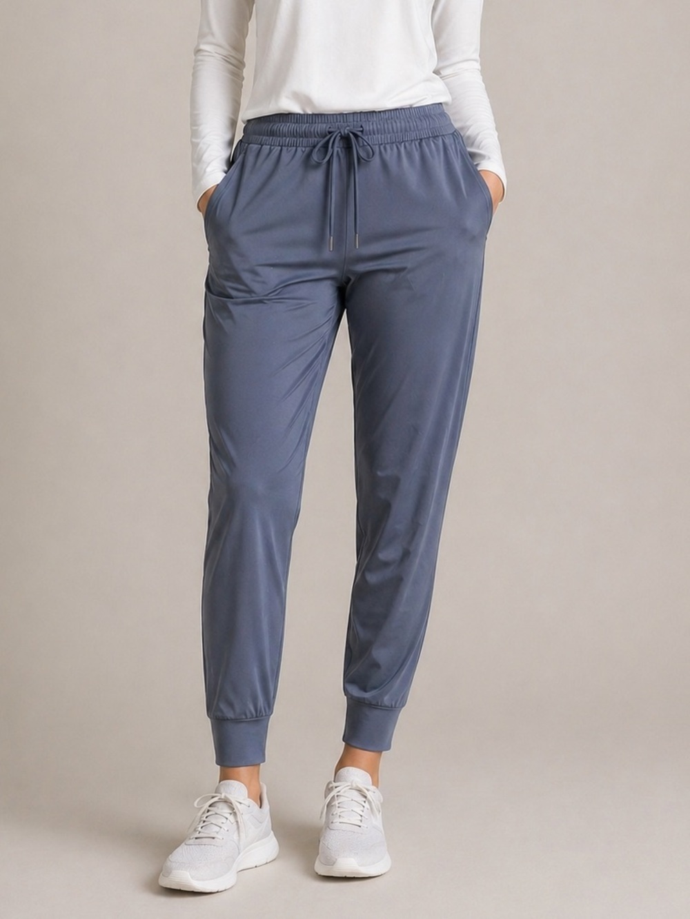 Eddie Bauer Women’s Departure Stretch Mid-Rise Jogger Pants